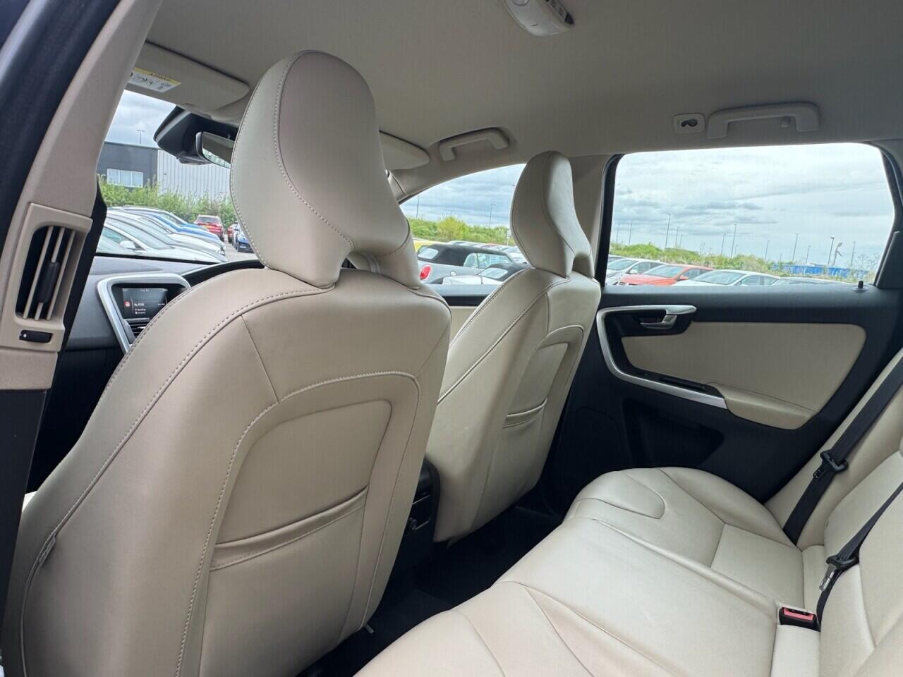 Used Volvo XC60 2017 for sale - 78170219: Photo 38