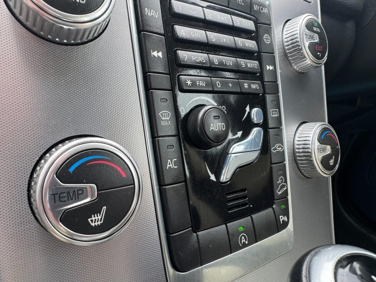 Used Volvo XC60 2017 for sale - 78170219: Photo 45