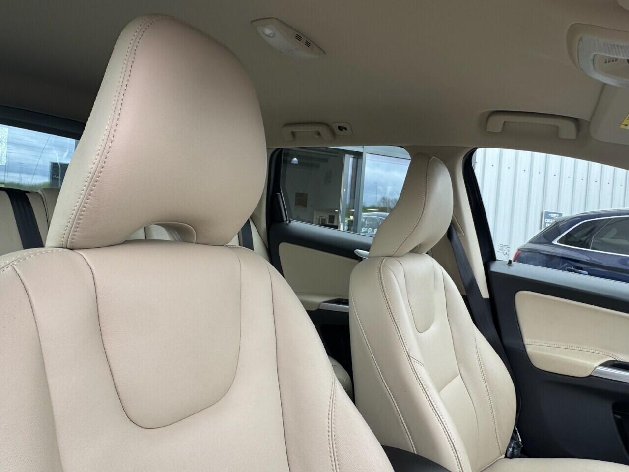 Used Volvo XC60 2017 for sale - 78170219: Photo 61