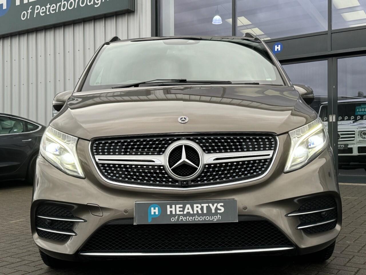 Used Mercedes-Benz V-Class 2018 for sale - 76700616: Photo 2