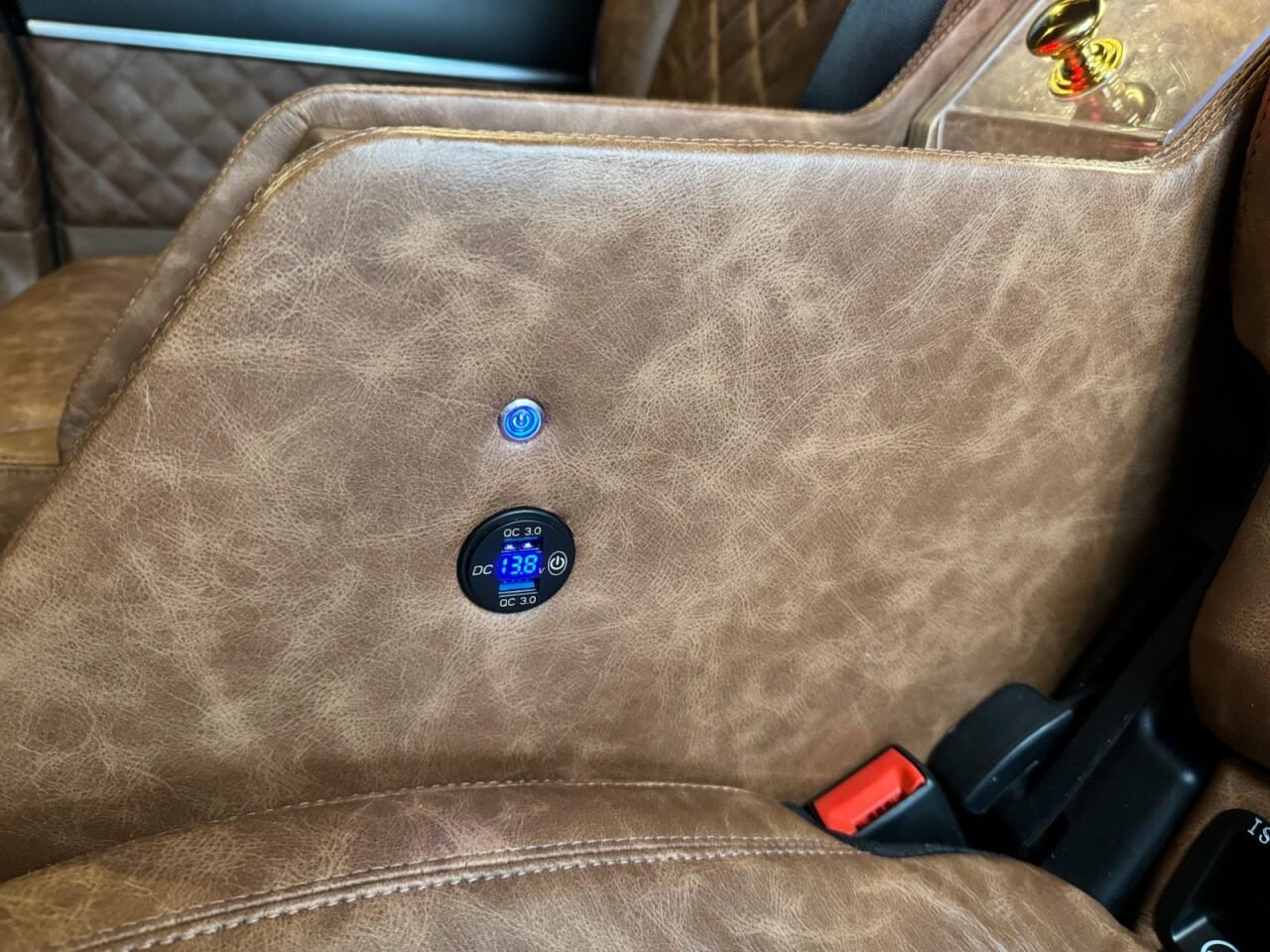 Used Mercedes-Benz V-Class 2018 for sale - 76700616: Photo 33