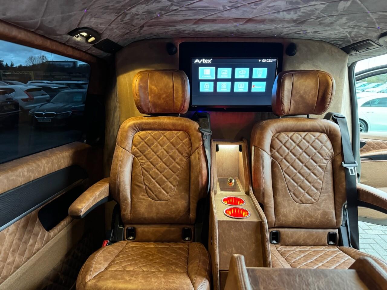 Used Mercedes-Benz V-Class 2018 for sale - 76700616: Photo 68