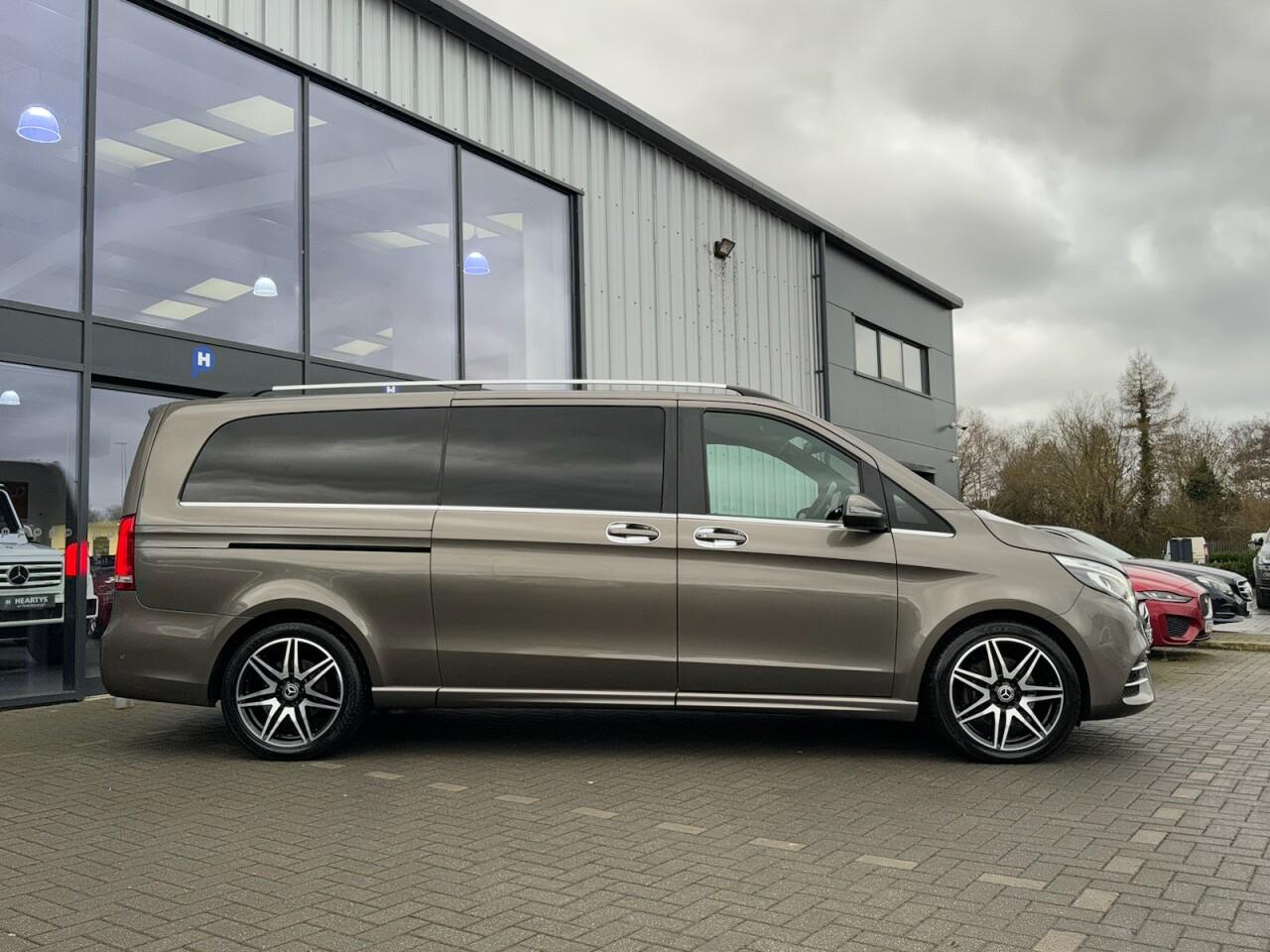 Used Mercedes-Benz V-Class 2018 for sale - 76700616: Photo 8