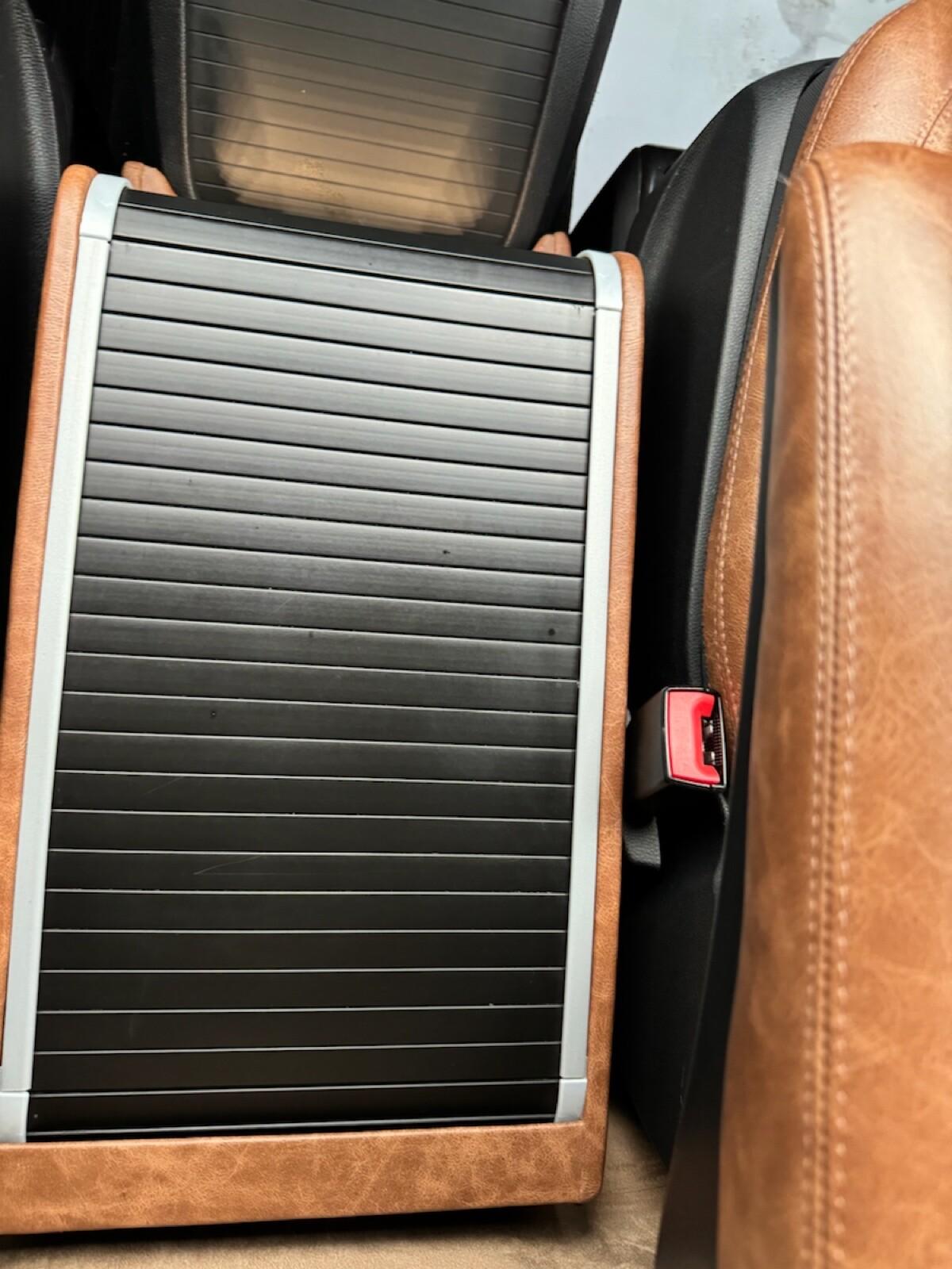 Used Mercedes-Benz V-Class 2018 for sale - 76700616: Photo 81