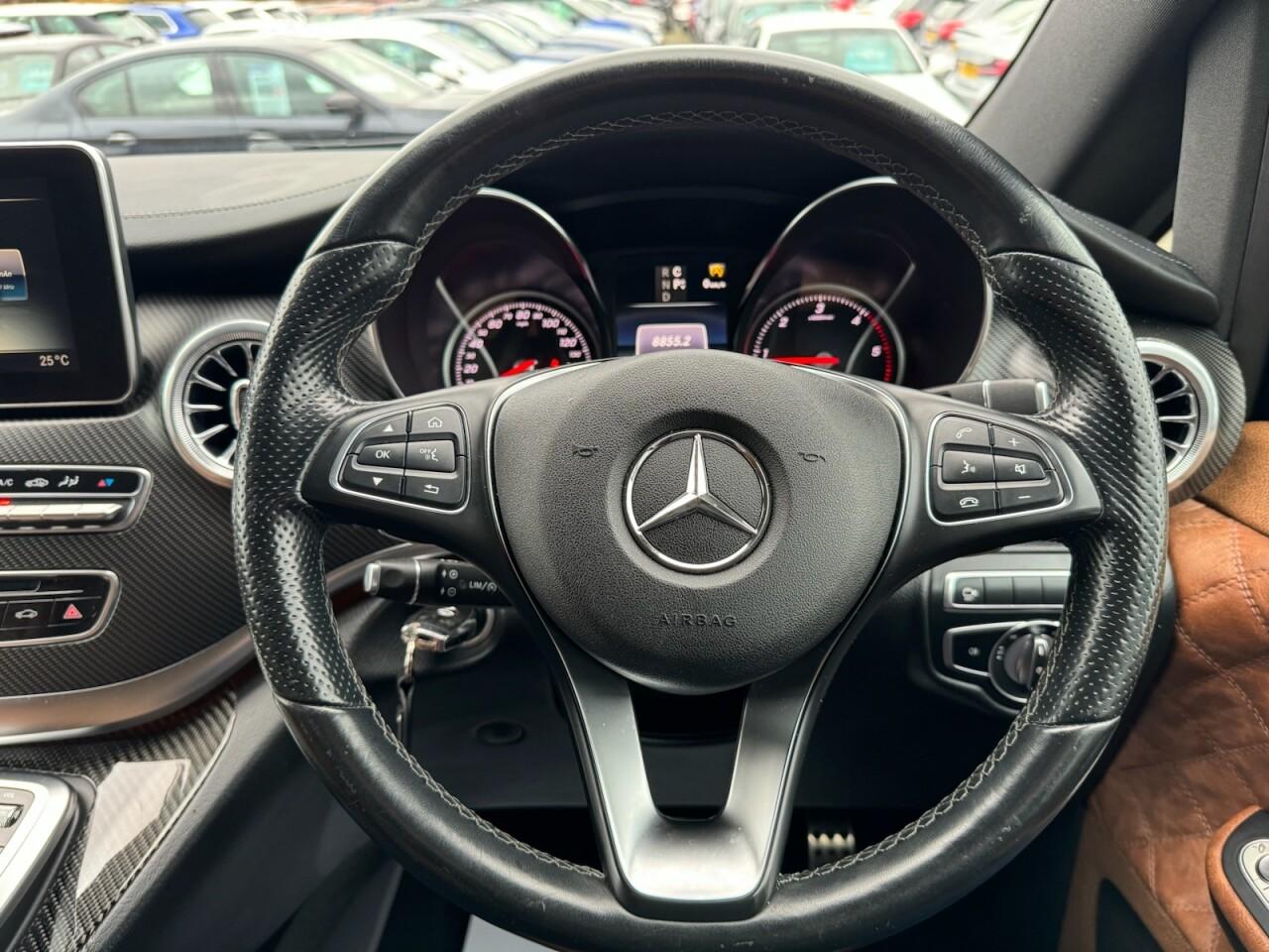 Used Mercedes-Benz V-Class 2018 for sale - 76700616: Photo 83