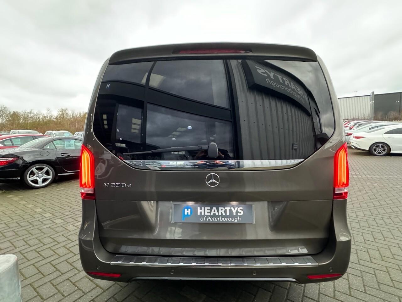 Used Mercedes-Benz V-Class 2018 for sale - 76700616: Photo 91