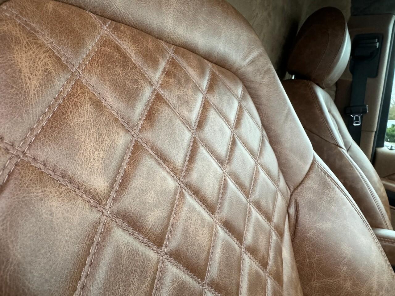 Used Mercedes-Benz V-Class 2018 for sale - 76700616: Photo 95