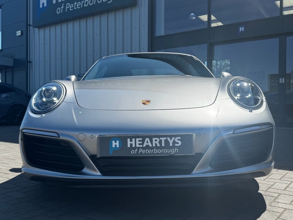 Used Porsche 911 2016 for sale - 76558852: Photo 2