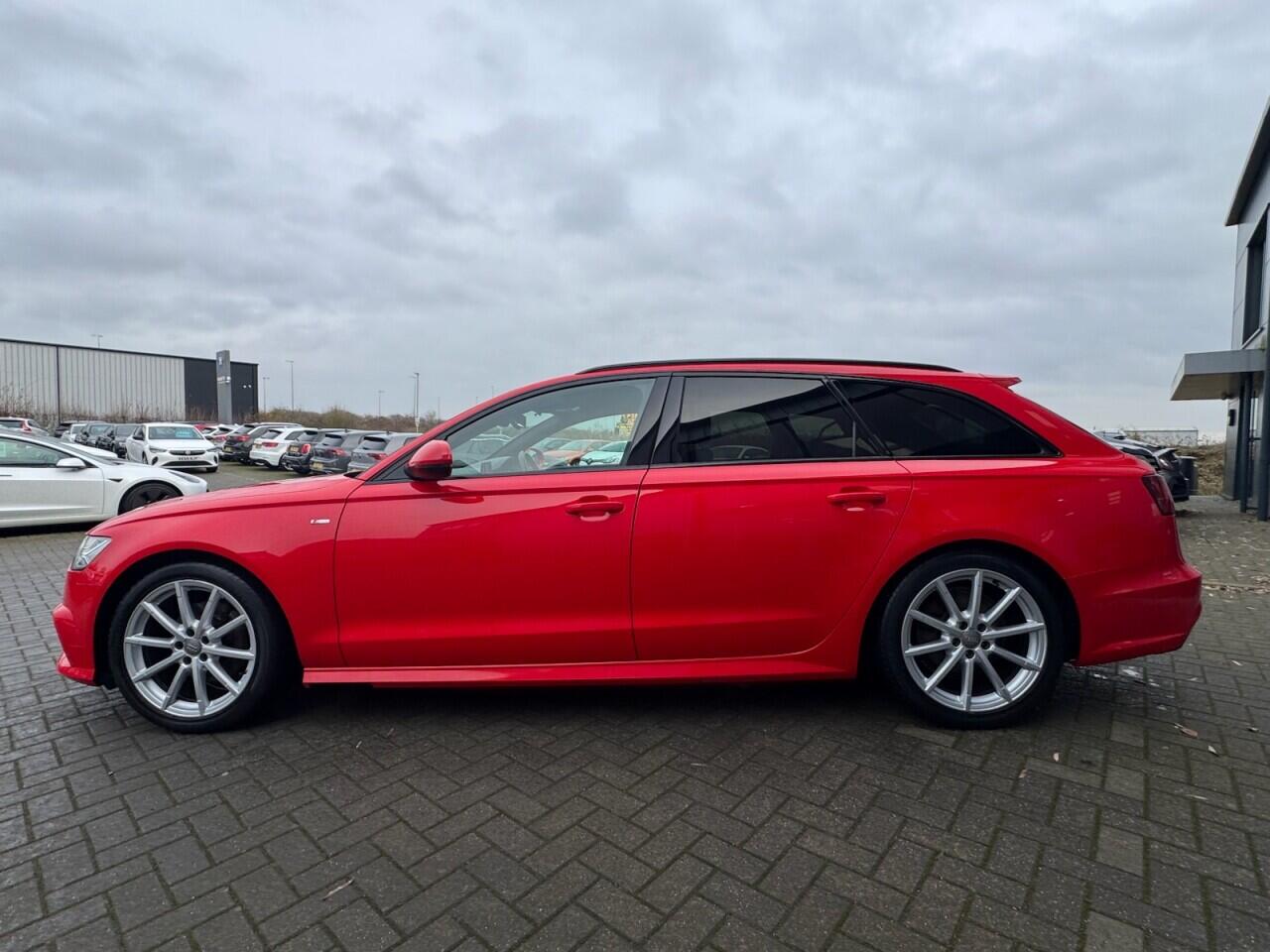 Used Audi A6 Avant 2015 for sale - 76898592: Photo 12