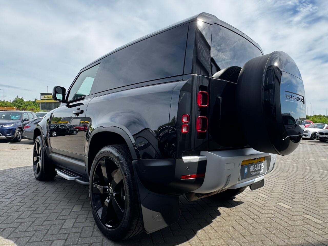 Used Land Rover Defender 2023 for sale - 76702372: Photo 23