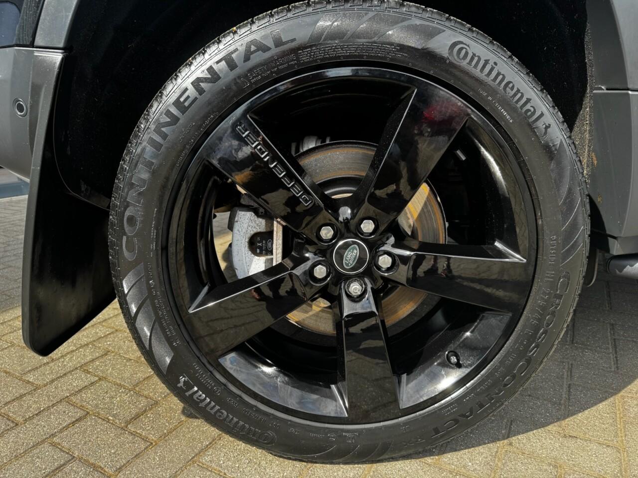 Used Land Rover Defender 2023 for sale - 76702372: Photo 40