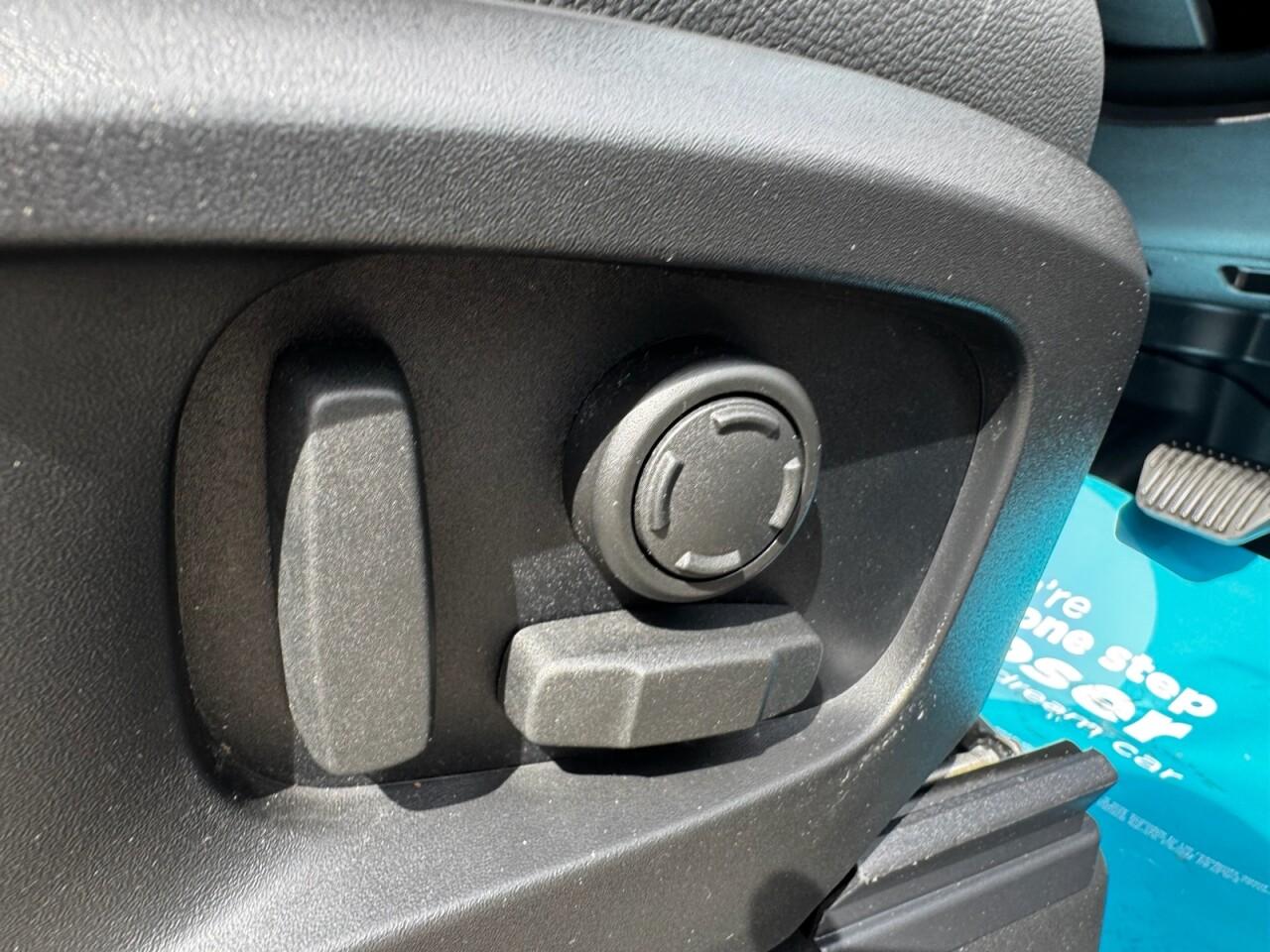 Used Land Rover Defender 2023 for sale - 76702372: Photo 72