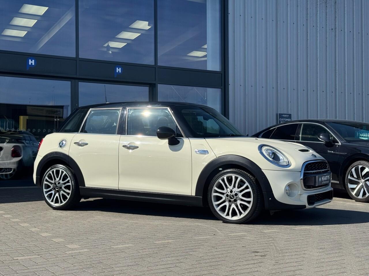 Used MINI Hatch 2017 for sale - 76702336: Photo 16