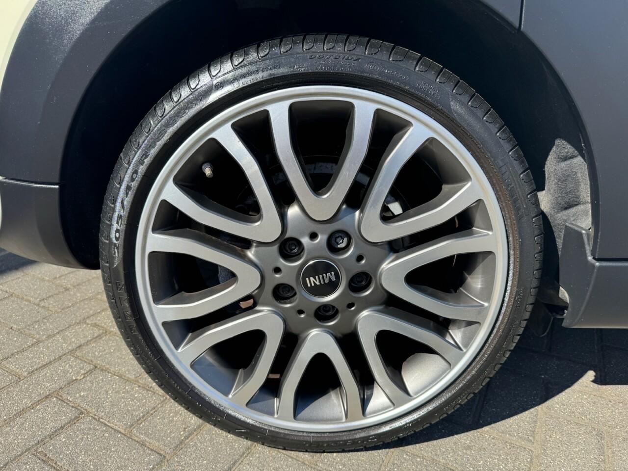 Used MINI Hatch 2017 for sale - 76702336: Photo 40