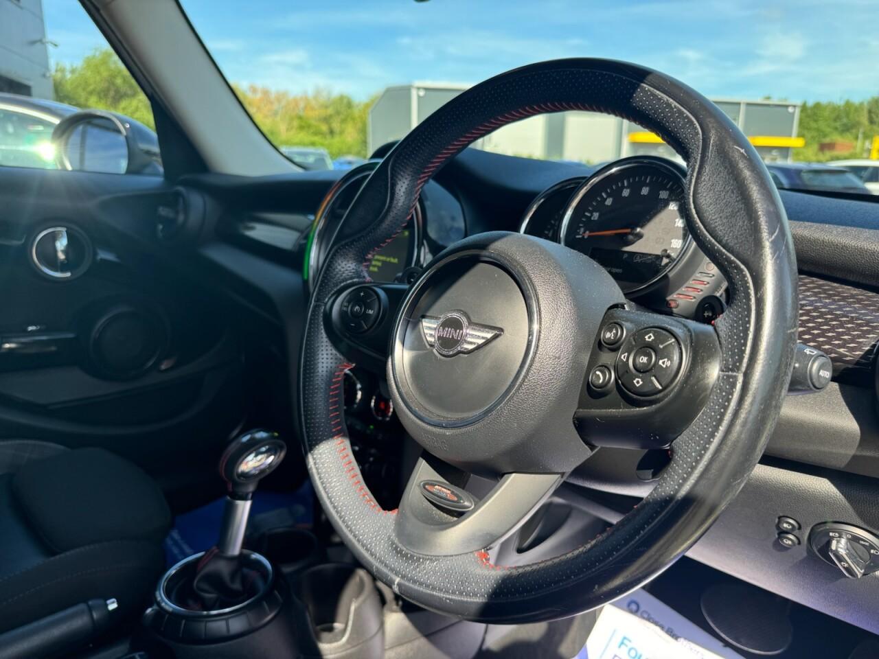 Used MINI Hatch 2017 for sale - 76702336: Photo 63