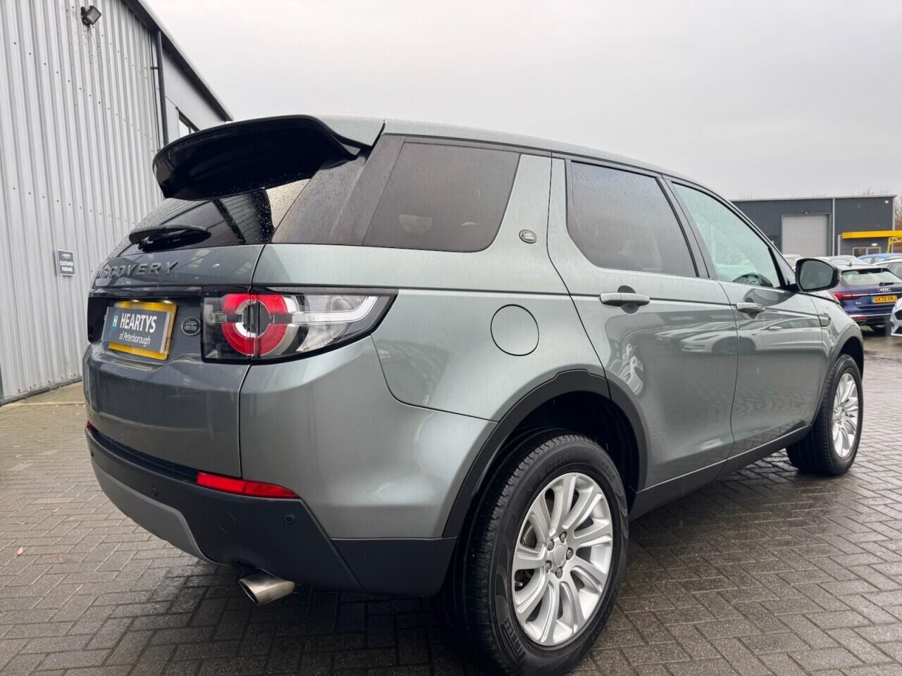 Used Land Rover Discovery Sport 2015 for sale - 76965346: Photo 22