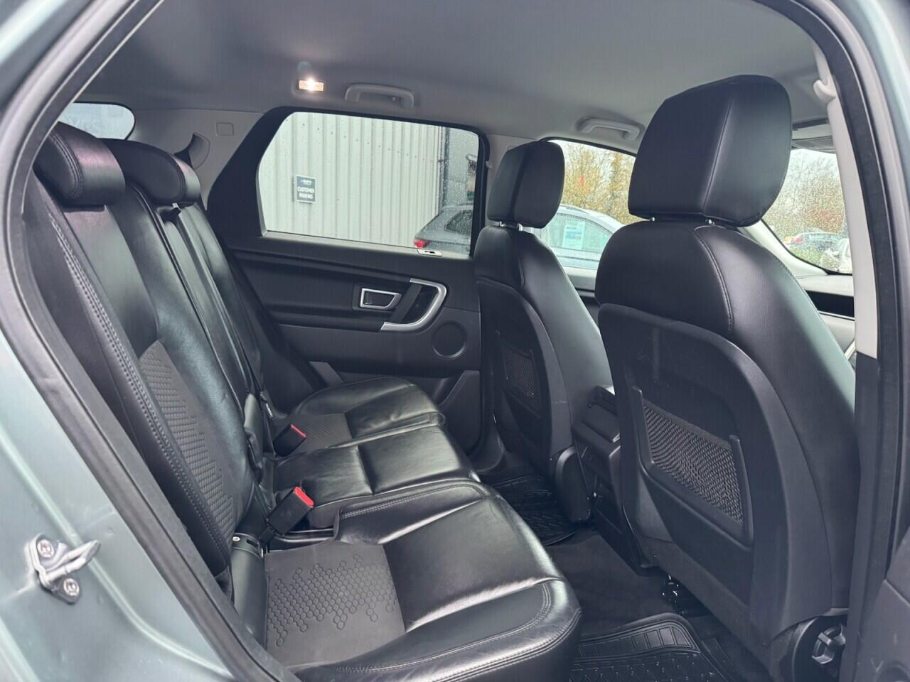 Used Land Rover Discovery Sport 2015 for sale - 76965346: Photo 24