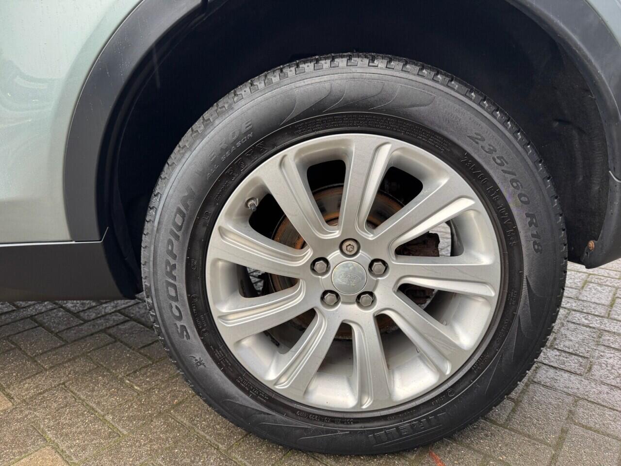 Used Land Rover Discovery Sport 2015 for sale - 76965346: Photo 34