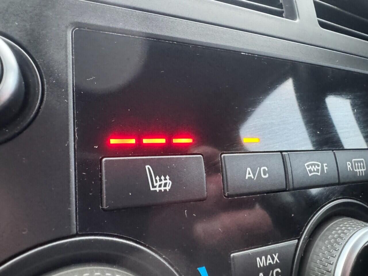 Used Land Rover Discovery Sport 2015 for sale - 76965346: Photo 39