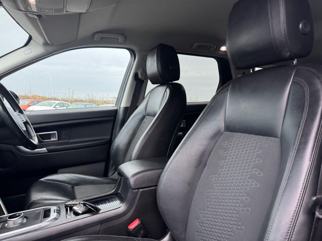 Used Land Rover Discovery Sport 2015 for sale - 76965346: Photo 43