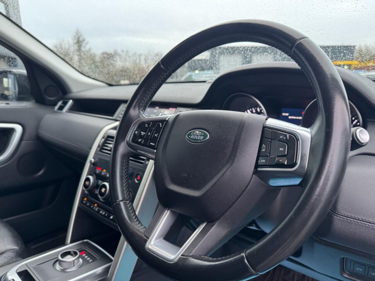 Used Land Rover Discovery Sport 2015 for sale - 76965346: Photo 45