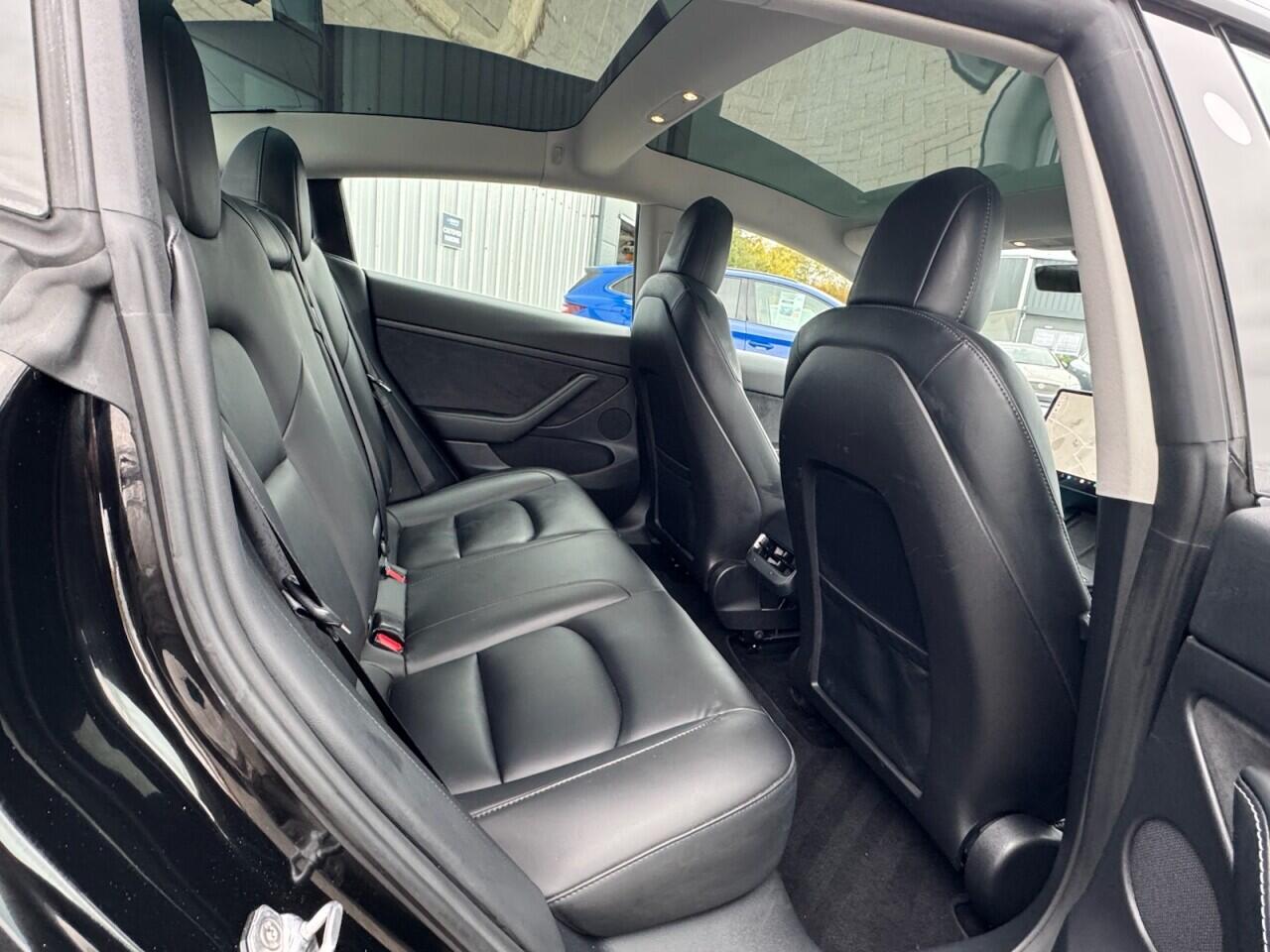 Used Tesla Model 3 2021 for sale - 76700959: Photo 15