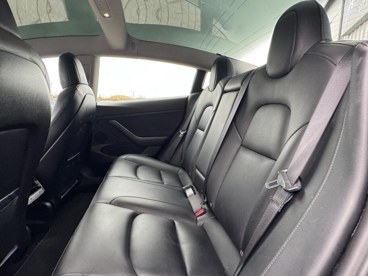 Used Tesla Model 3 2021 for sale - 76700959: Photo 20