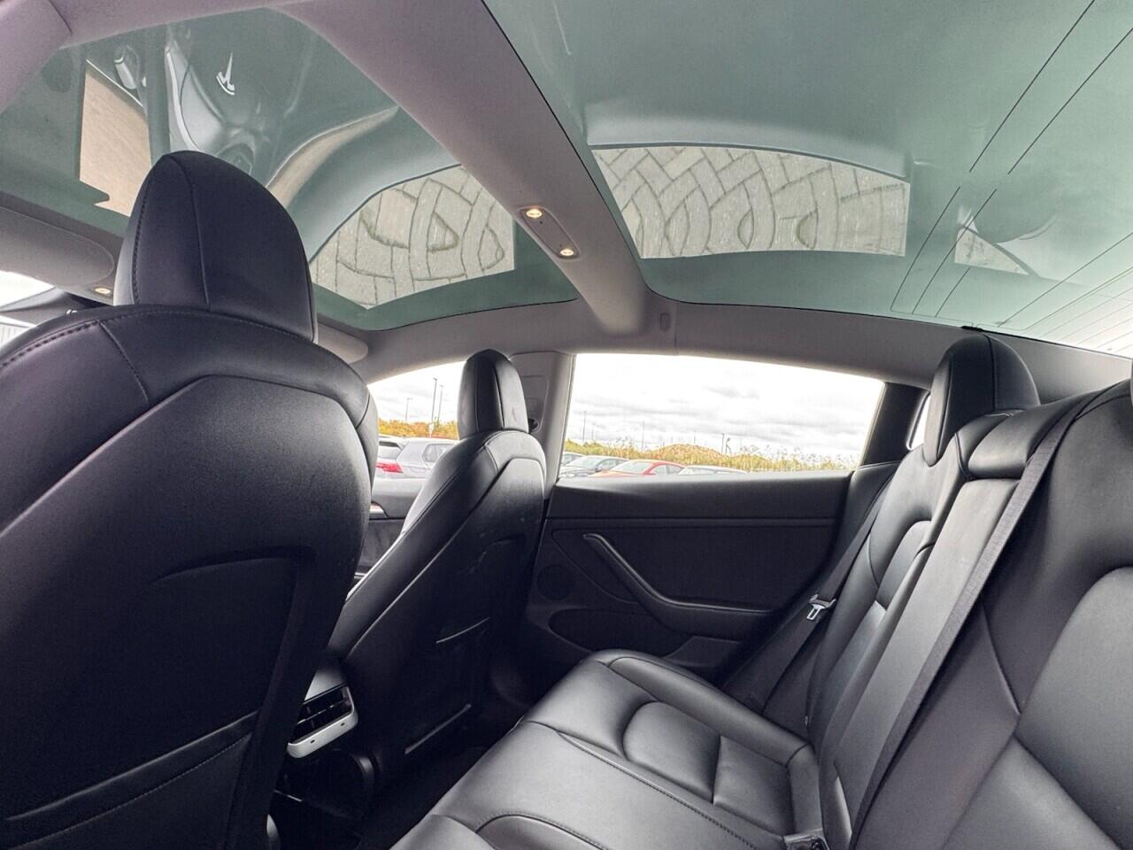 Used Tesla Model 3 2021 for sale - 76700959: Photo 28