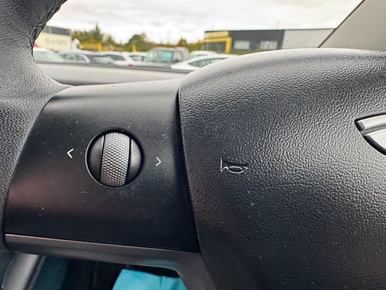 Used Tesla Model 3 2021 for sale - 76700959: Photo 52