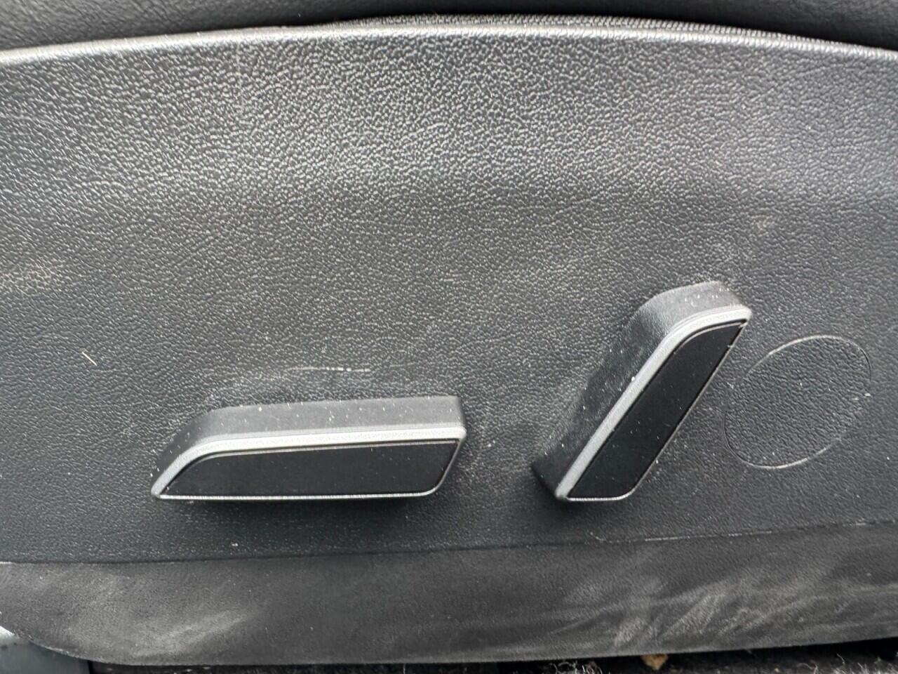 Used Tesla Model 3 2021 for sale - 76700959: Photo 53