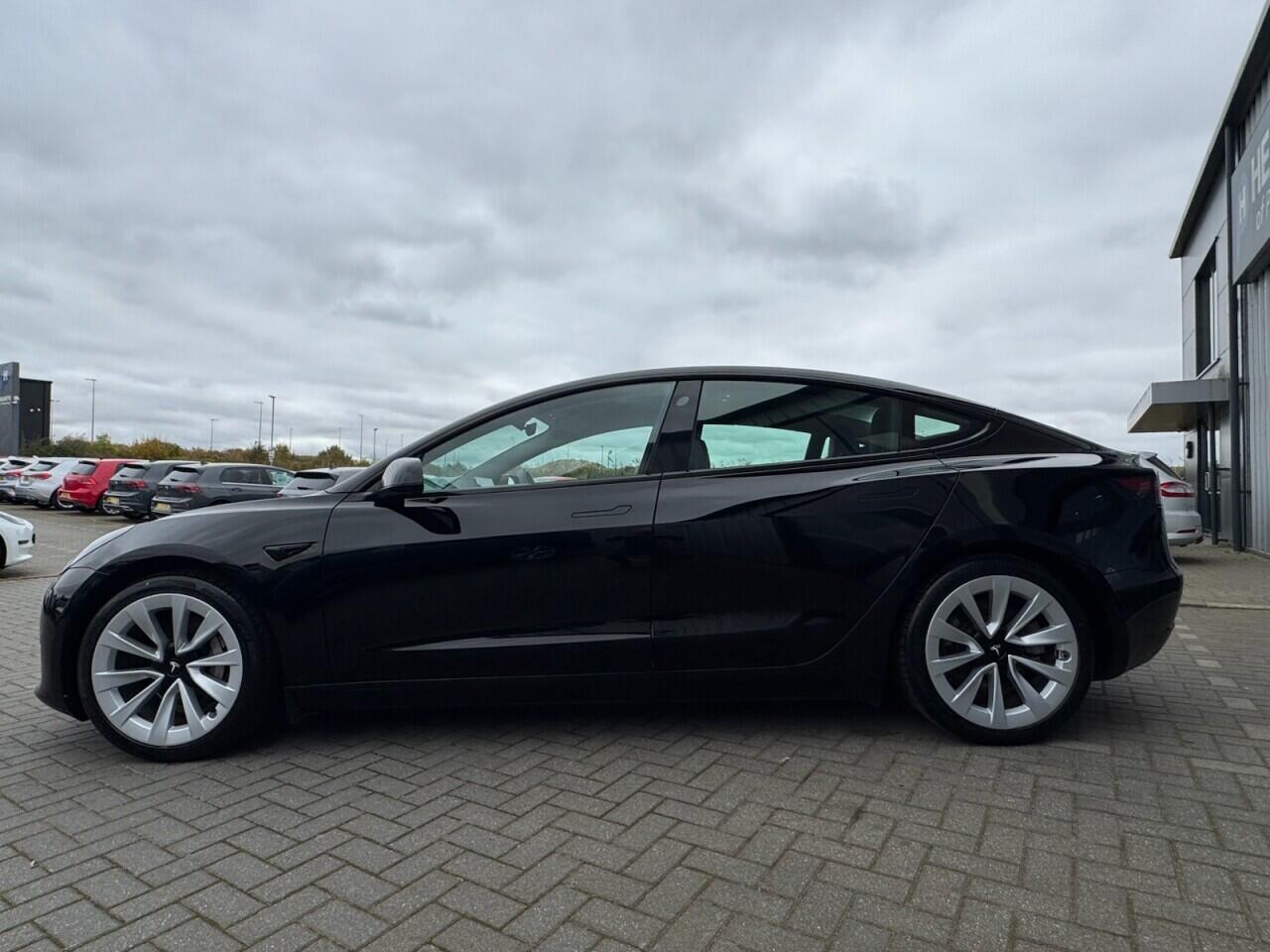 Used Tesla Model 3 2021 for sale - 76700959: Photo 8