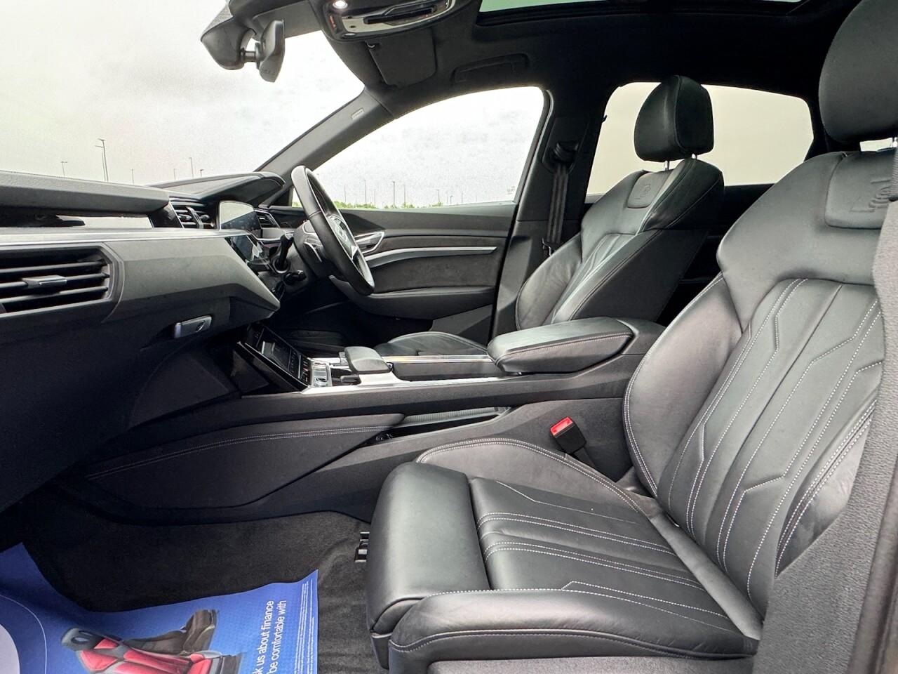 Used Audi e-tron 2020 for sale - 76701247: Photo 4