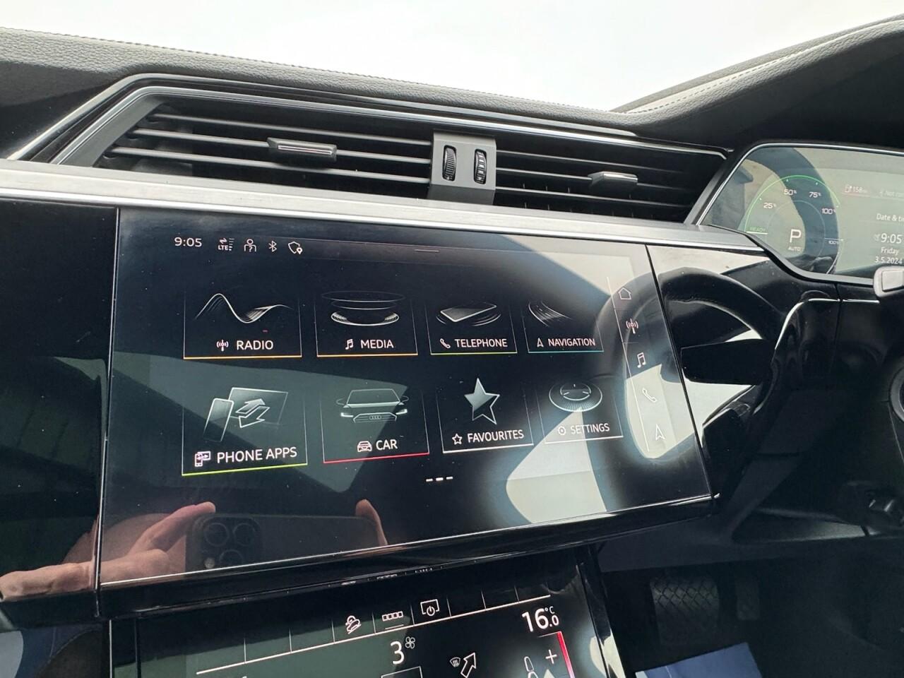 Used Audi e-tron 2020 for sale - 76701247: Photo 63