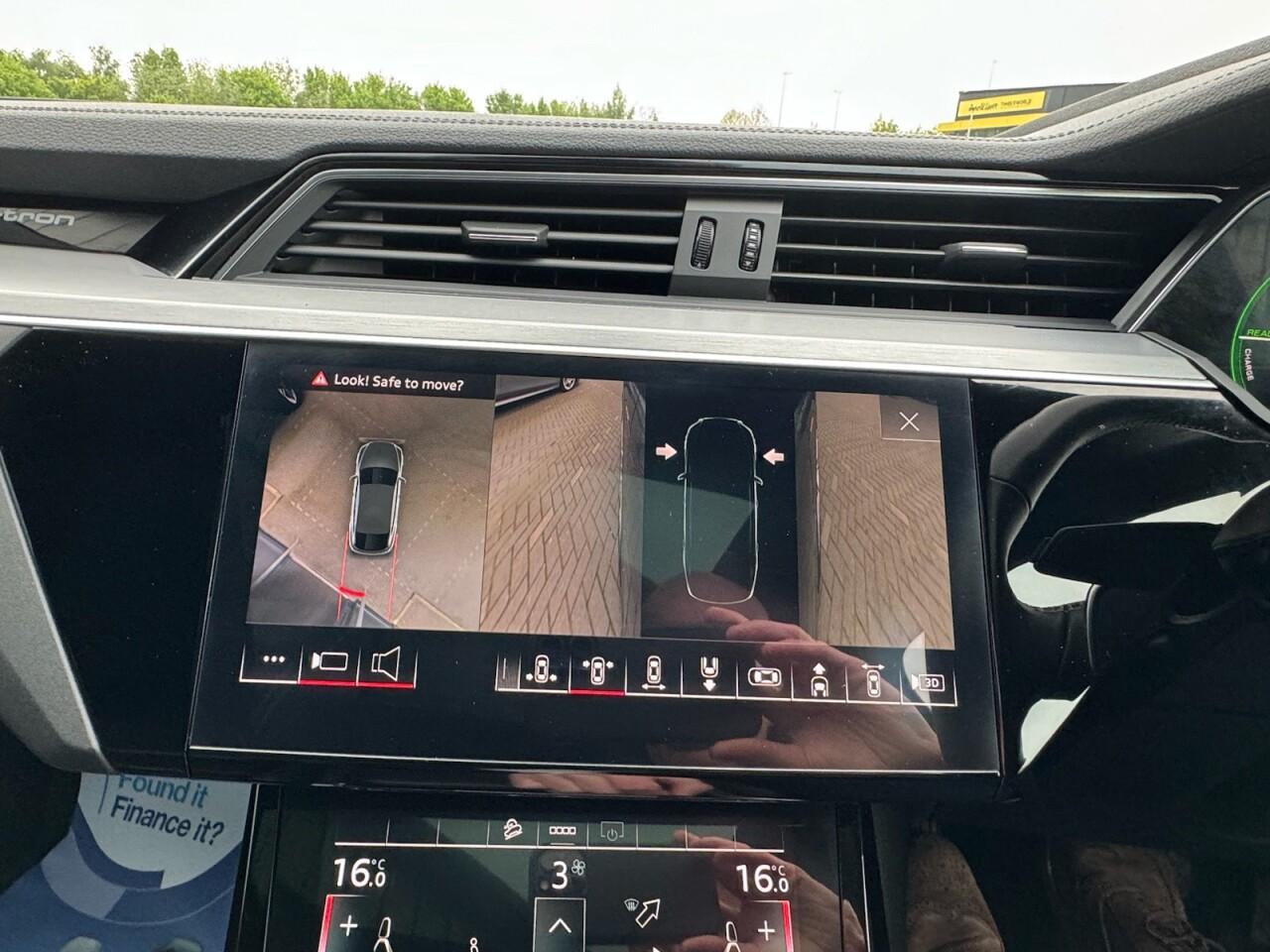 Used Audi e-tron 2020 for sale - 76701247: Photo 80