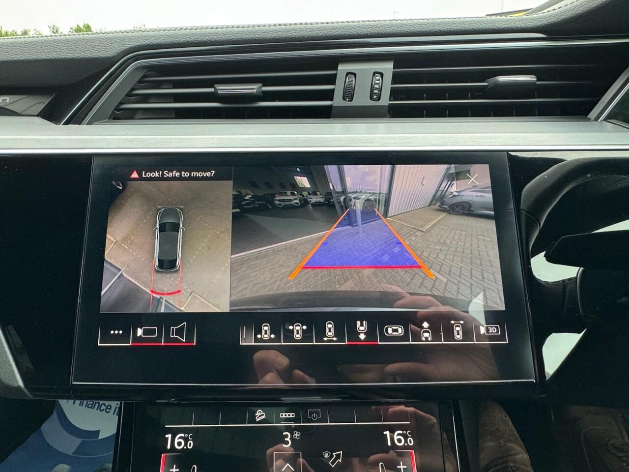 Used Audi e-tron 2020 for sale - 76701247: Photo 82