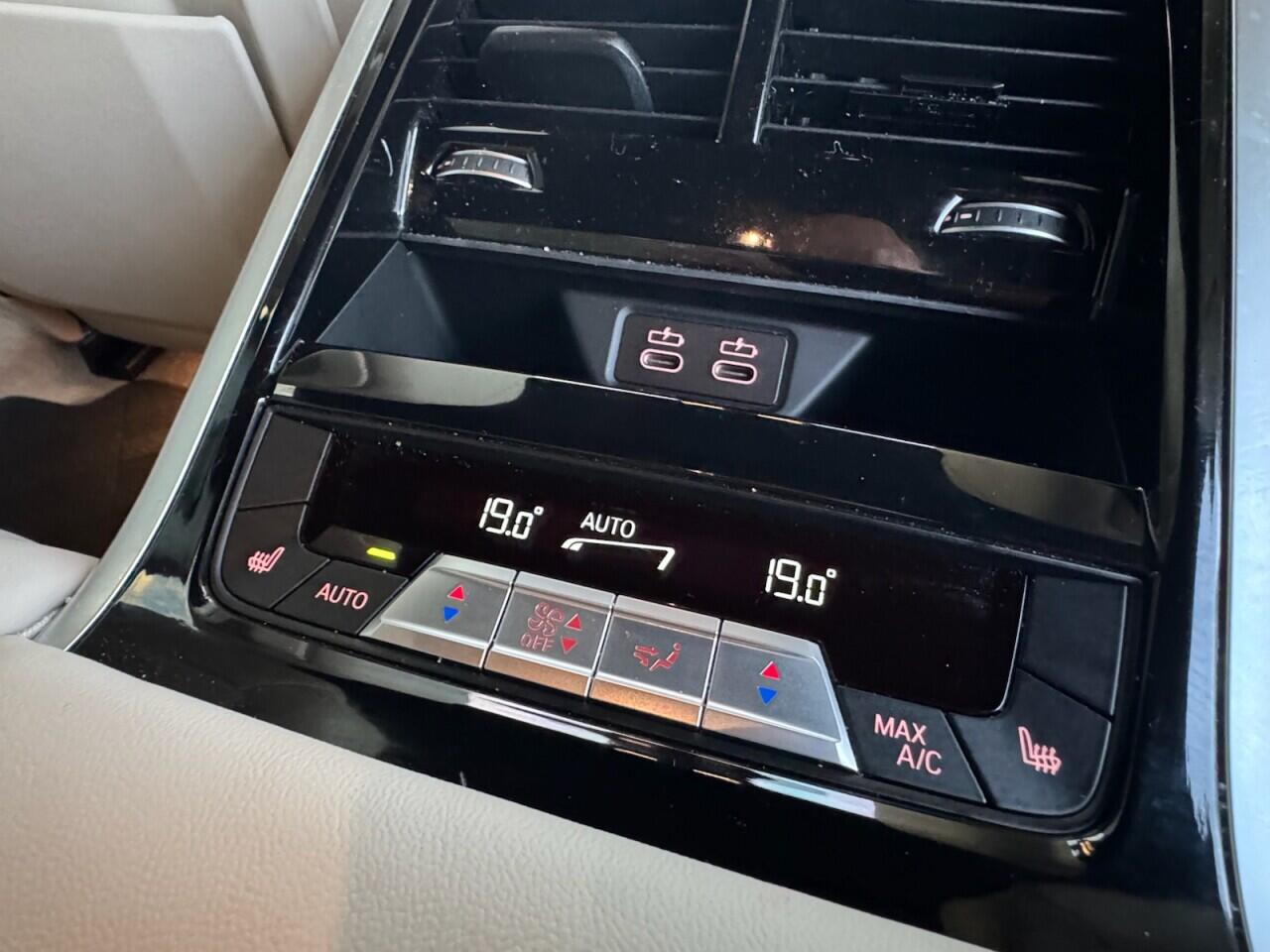 Used BMW 8 Series 2019 for sale - 76702162: Photo 44