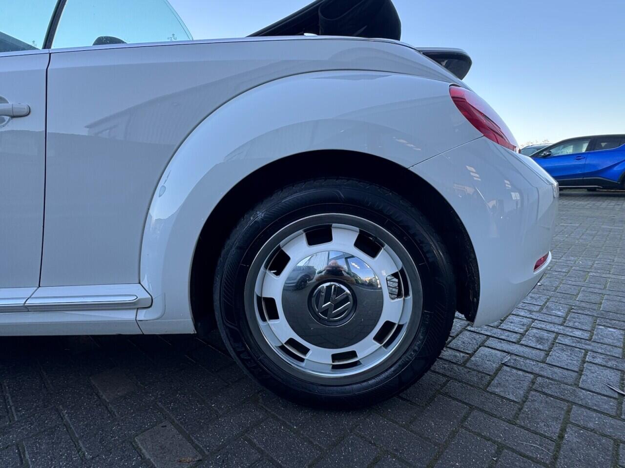 Used Volkswagen Beetle 2015 for sale - 77016020: Photo 23