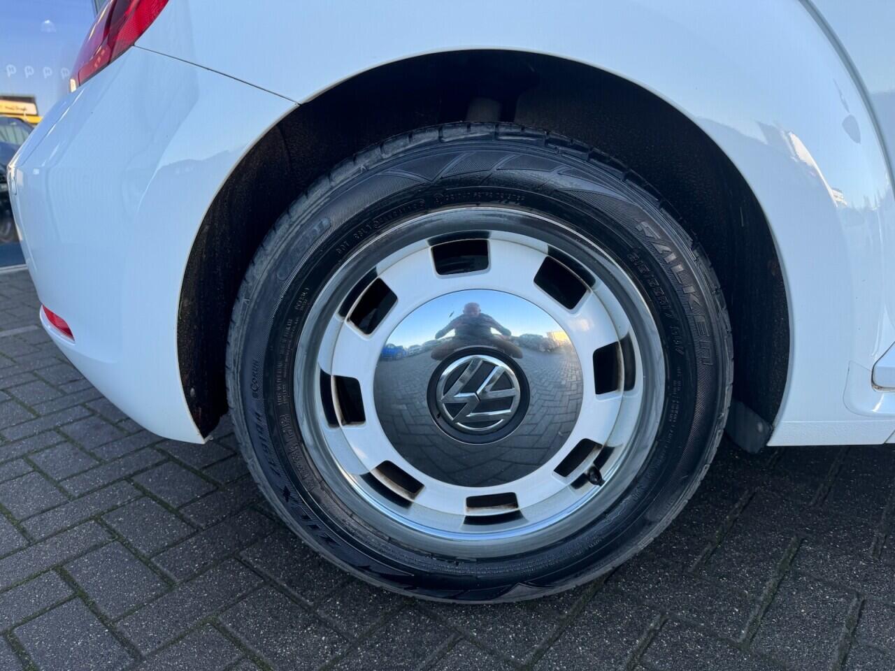 Used Volkswagen Beetle 2015 for sale - 77016020: Photo 26