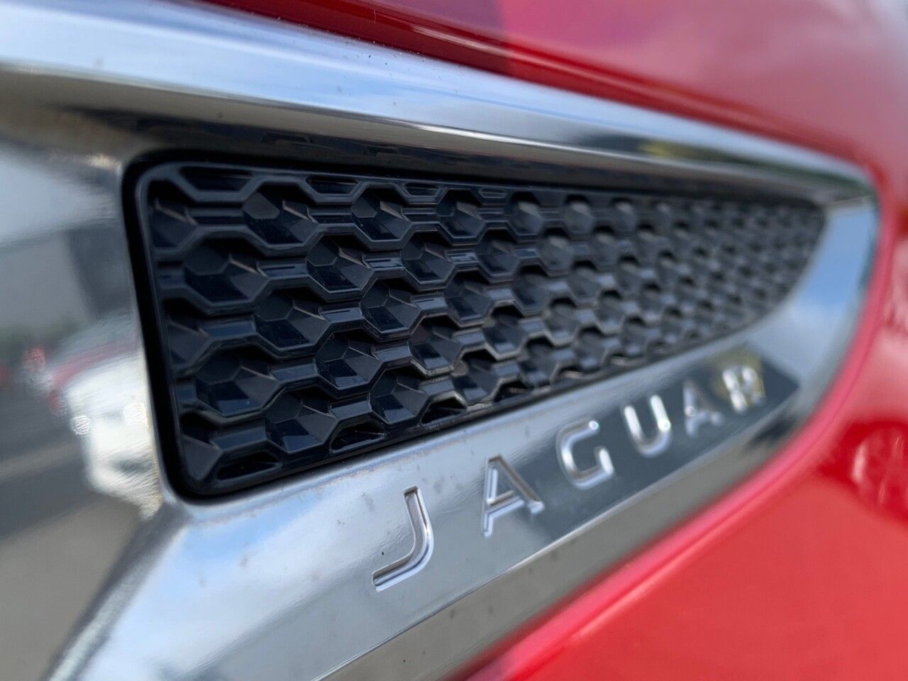 Used Jaguar E-Pace 2018 for sale - 76700916: Photo 40