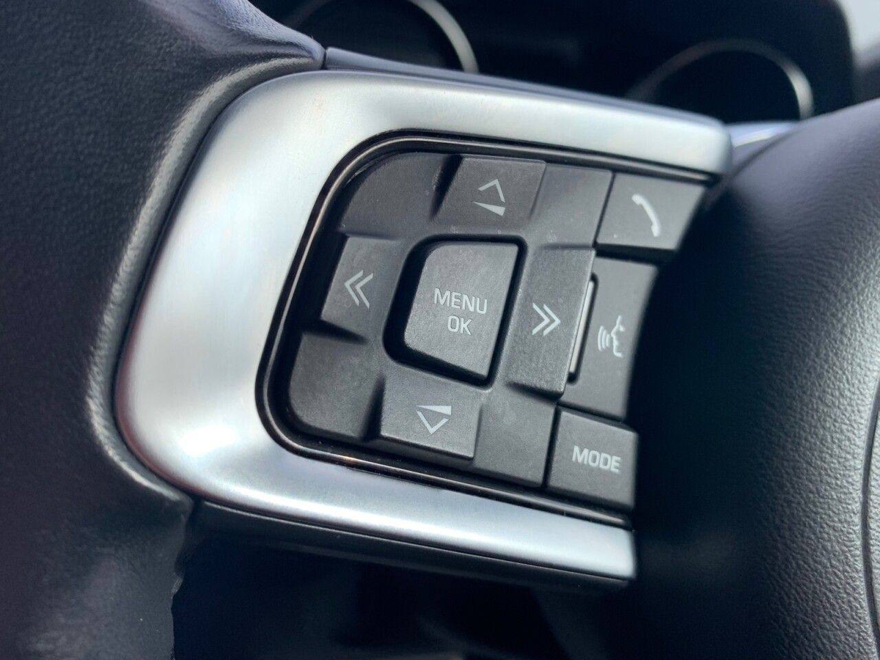 Used Jaguar E-Pace 2018 for sale - 76700916: Photo 64