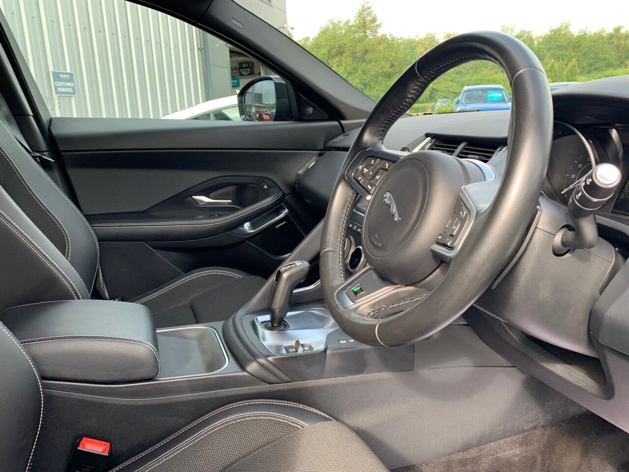 Used Jaguar E-Pace 2018 for sale - 76700916: Photo 67