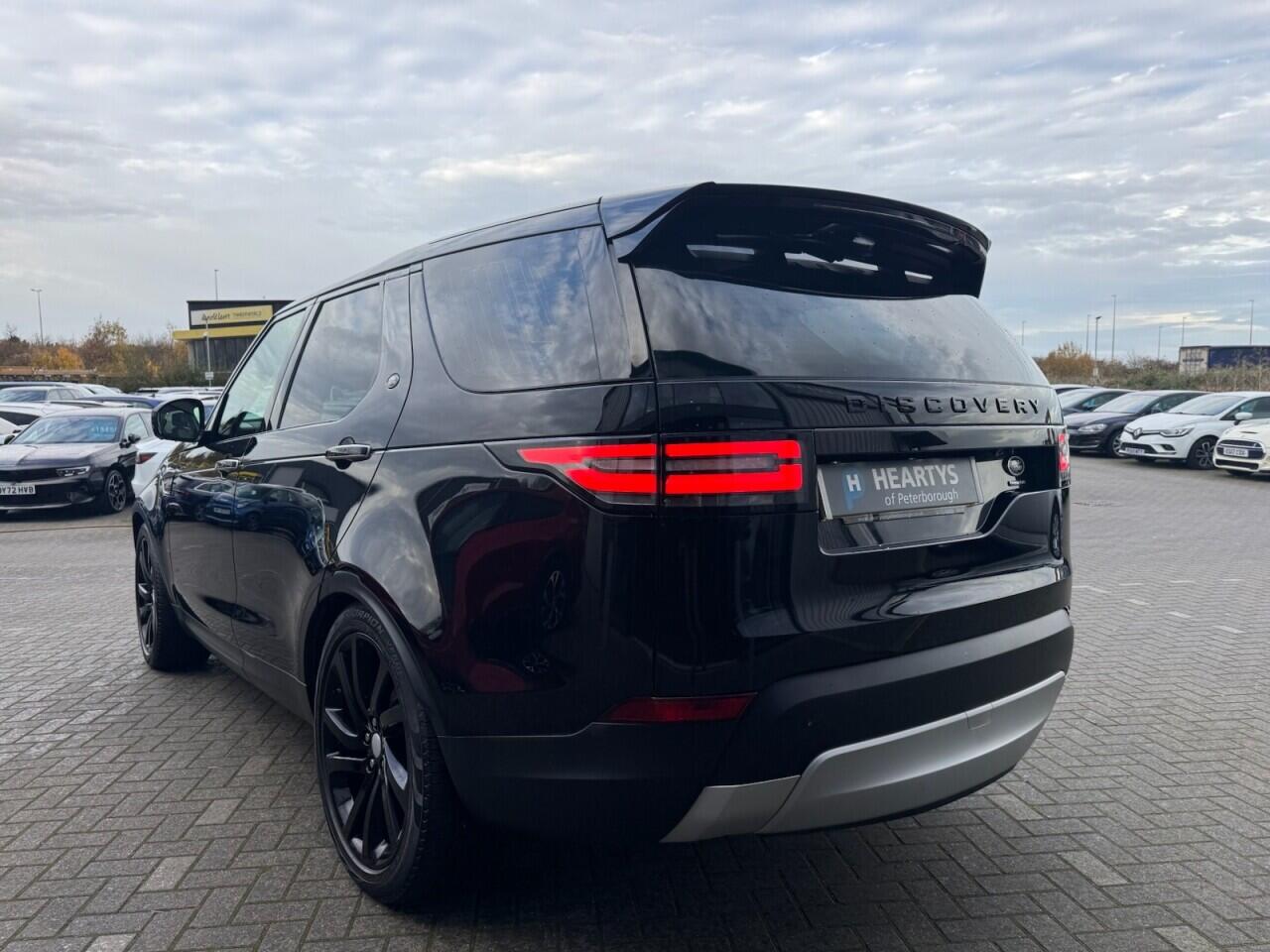 Used Land Rover Discovery 2018 for sale - 76700908: Photo 11