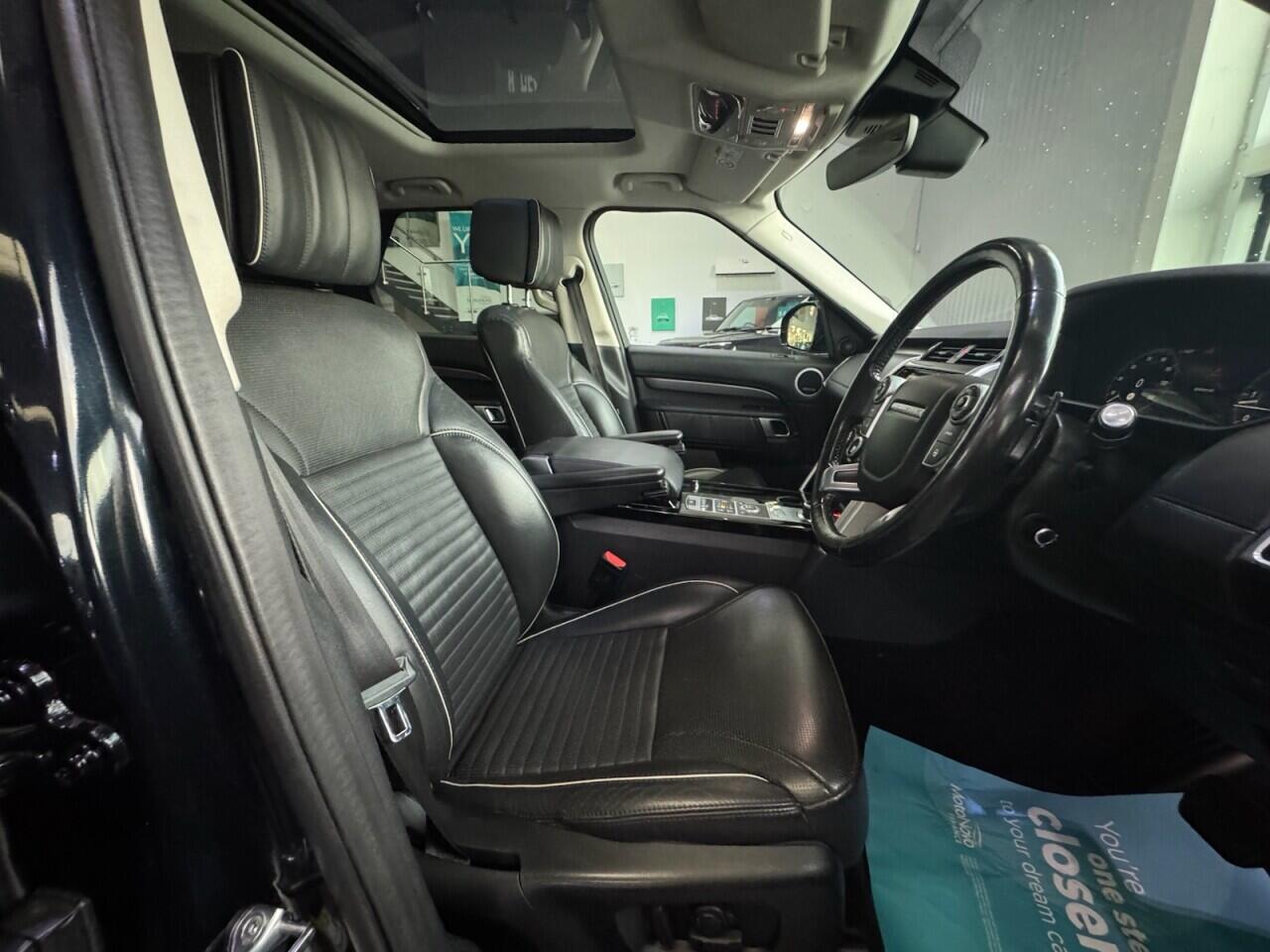 Used Land Rover Discovery 2018 for sale - 76700908: Photo 15