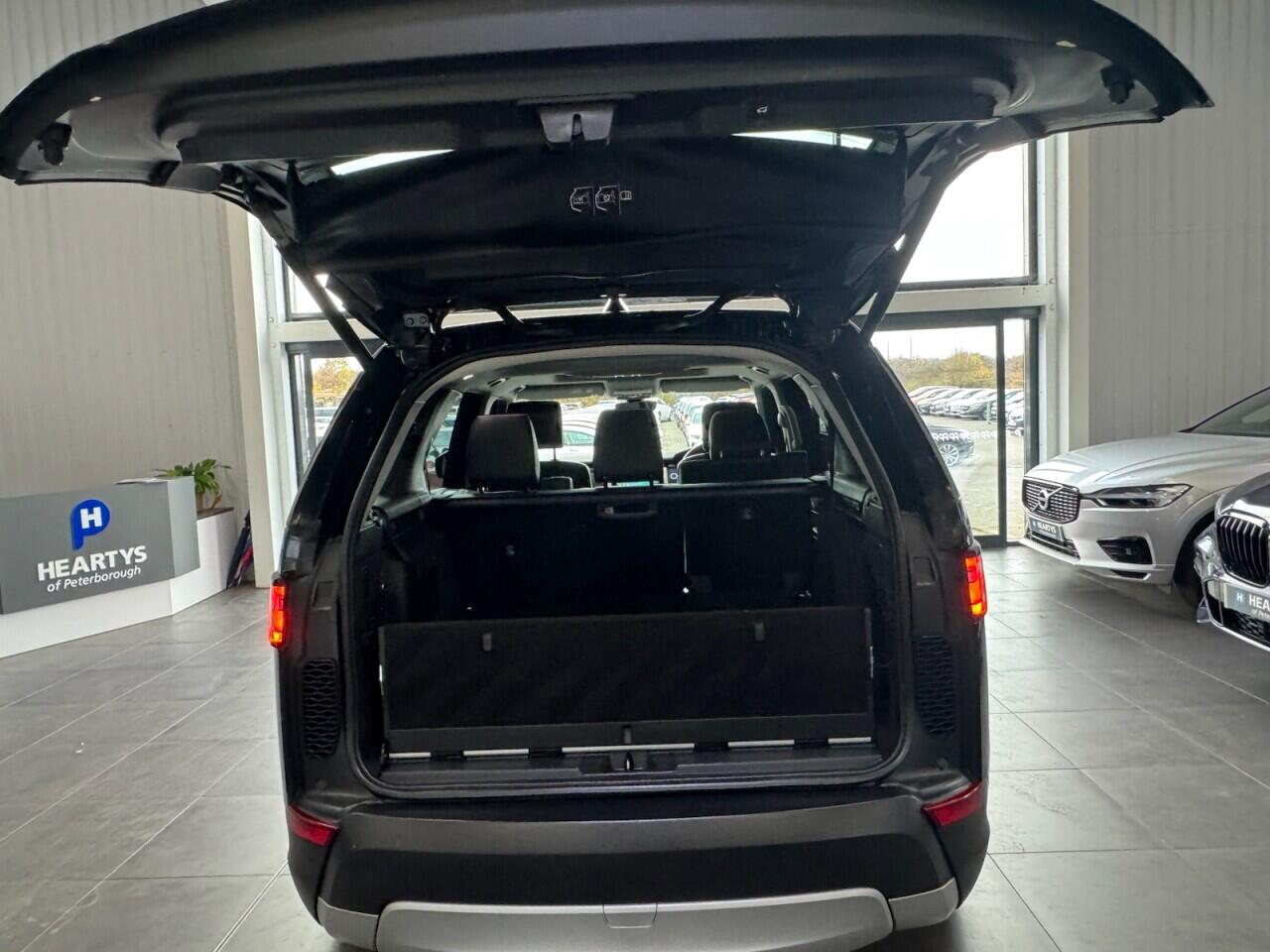 Used Land Rover Discovery 2018 for sale - 76700908: Photo 27