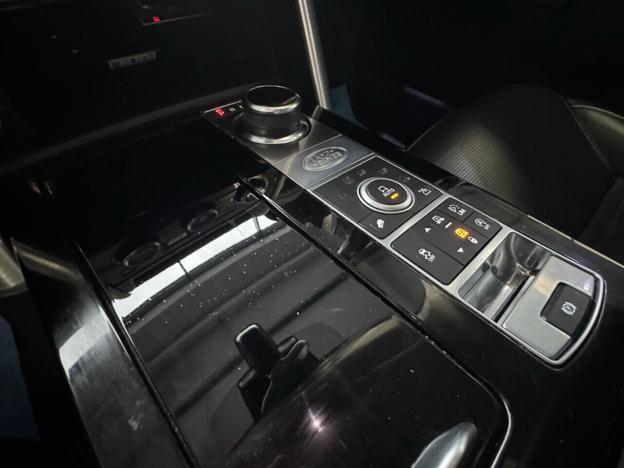 Used Land Rover Discovery 2018 for sale - 76700908: Photo 47