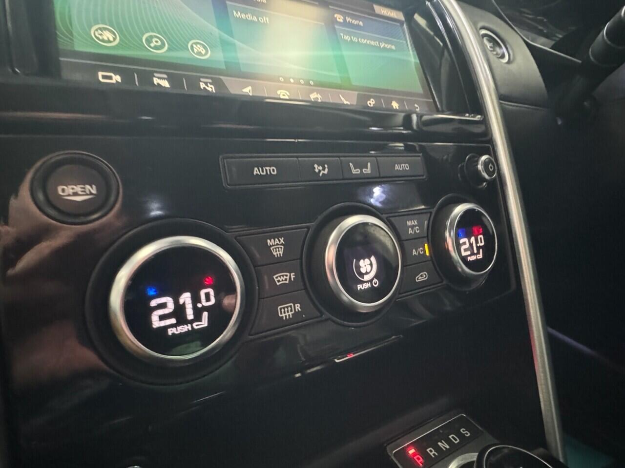 Used Land Rover Discovery 2018 for sale - 76700908: Photo 58