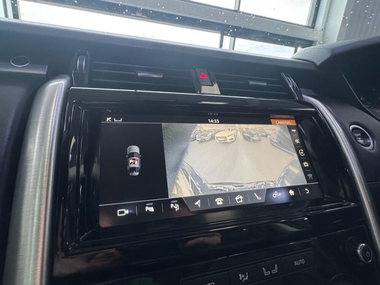 Used Land Rover Discovery 2018 for sale - 76700908: Photo 64