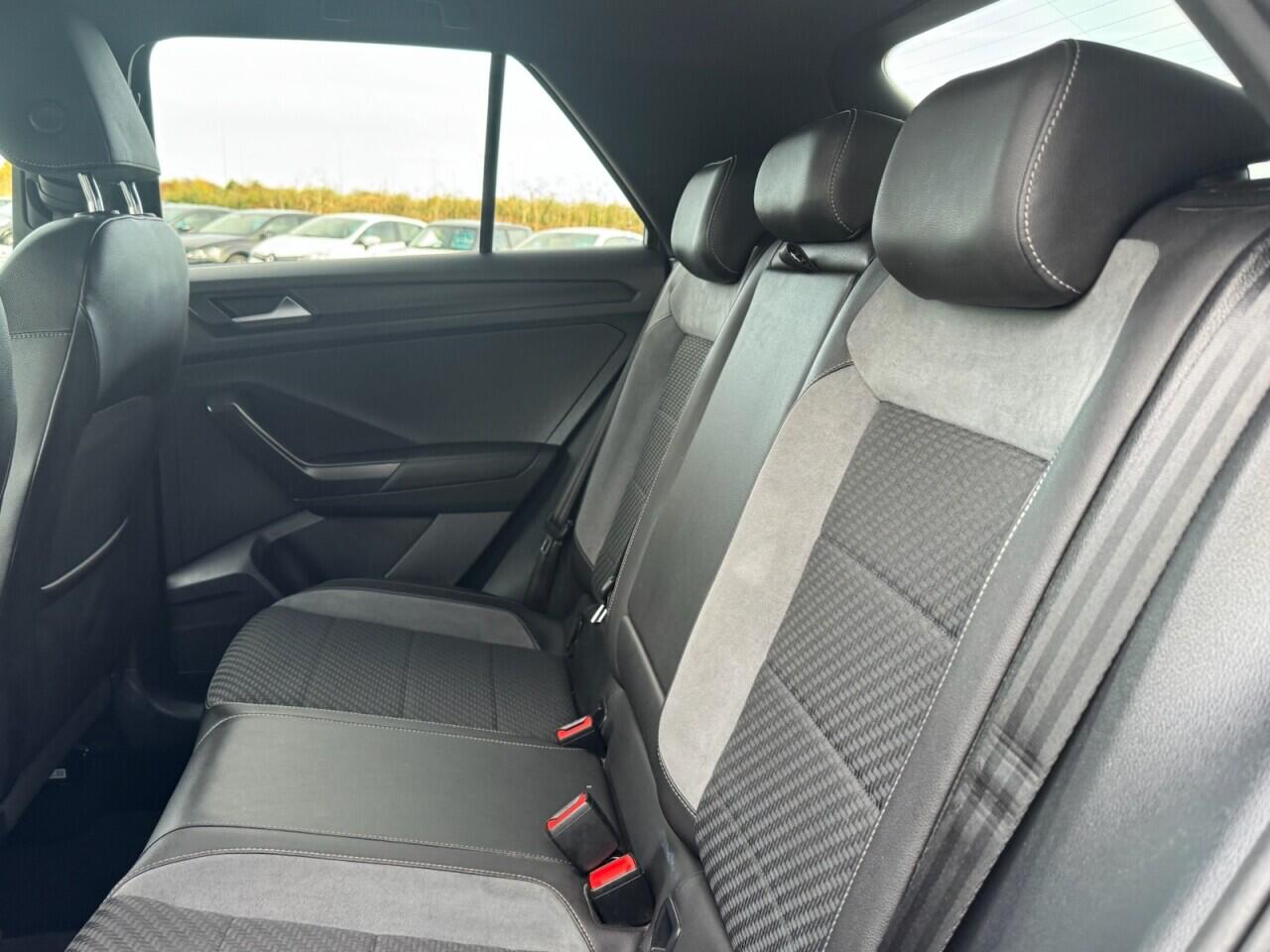 Used Volkswagen T-Roc 2020 for sale - 76702130: Photo 27