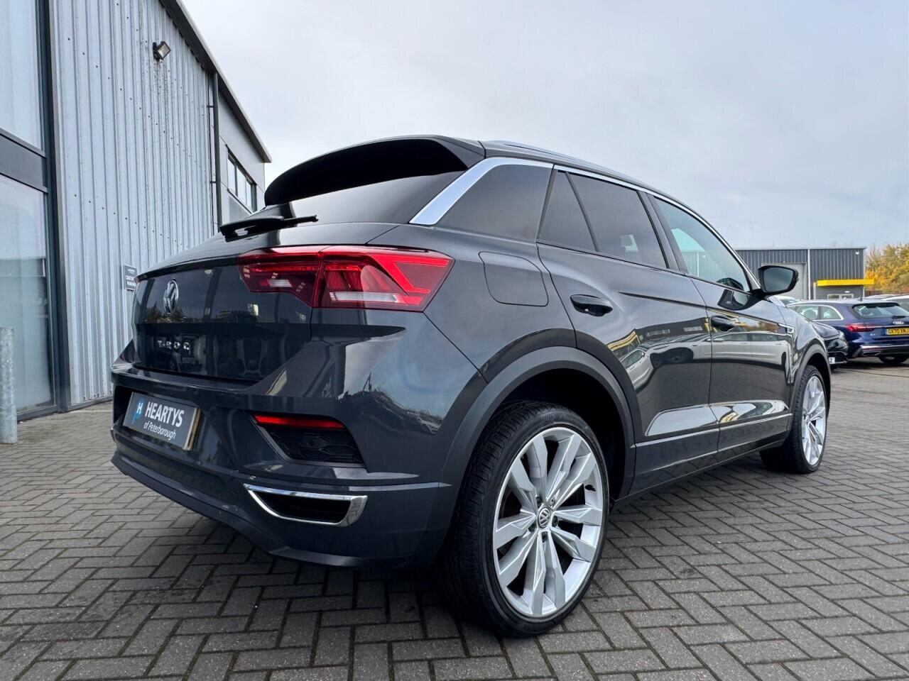 Used Volkswagen T-Roc 2020 for sale - 76702130: Photo 28