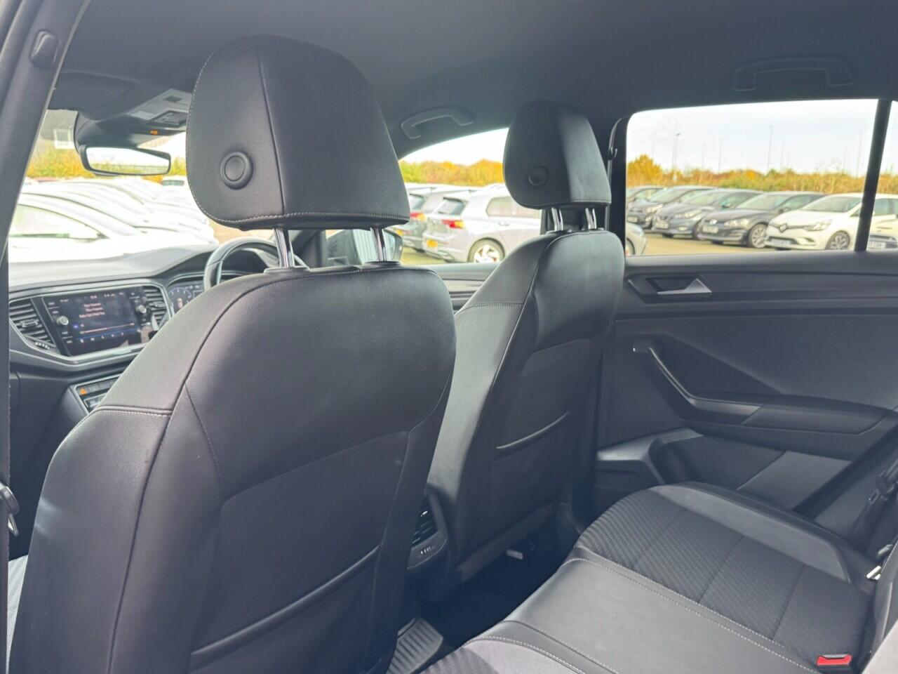 Used Volkswagen T-Roc 2020 for sale - 76702130: Photo 36